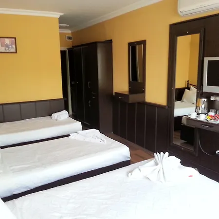 Arasta Πανσιόν