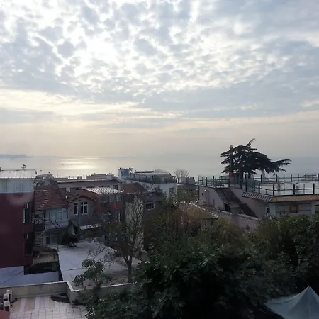 Πανσιόν Arasta 3*