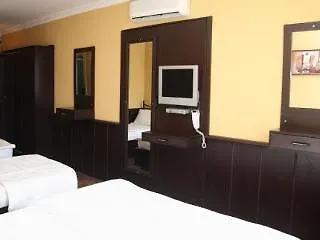 Arasta Πανσιόν 3*