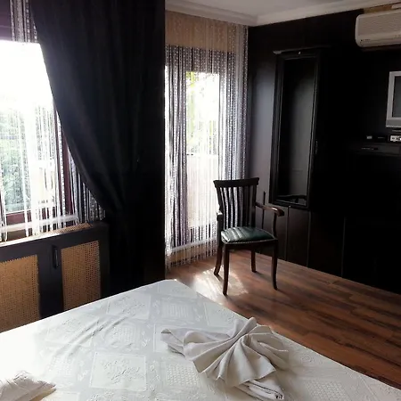 Arasta Guest house 3*