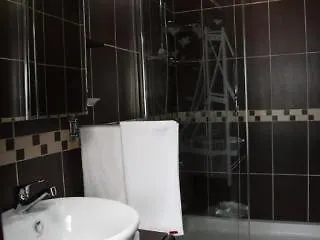 Arasta Pensión 3*