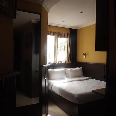 Arasta Pensión Estambul